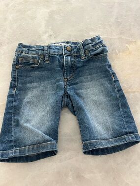 Joe’s girls Jean shorts, size 6